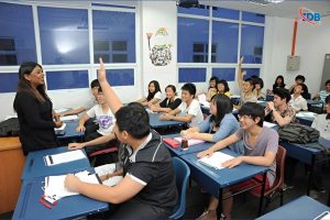 Bật Mí Cách Đạt Học Bổng Toàn Phần Ngành Quản Trị Kinh Doanh